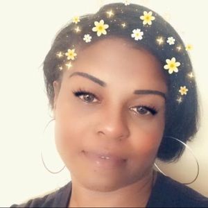 Meet your Posher, Latonya